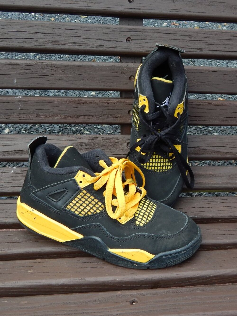 Air Jordan 4 Retro "Thunder" Shoes Sneakers Size Boys 1.5